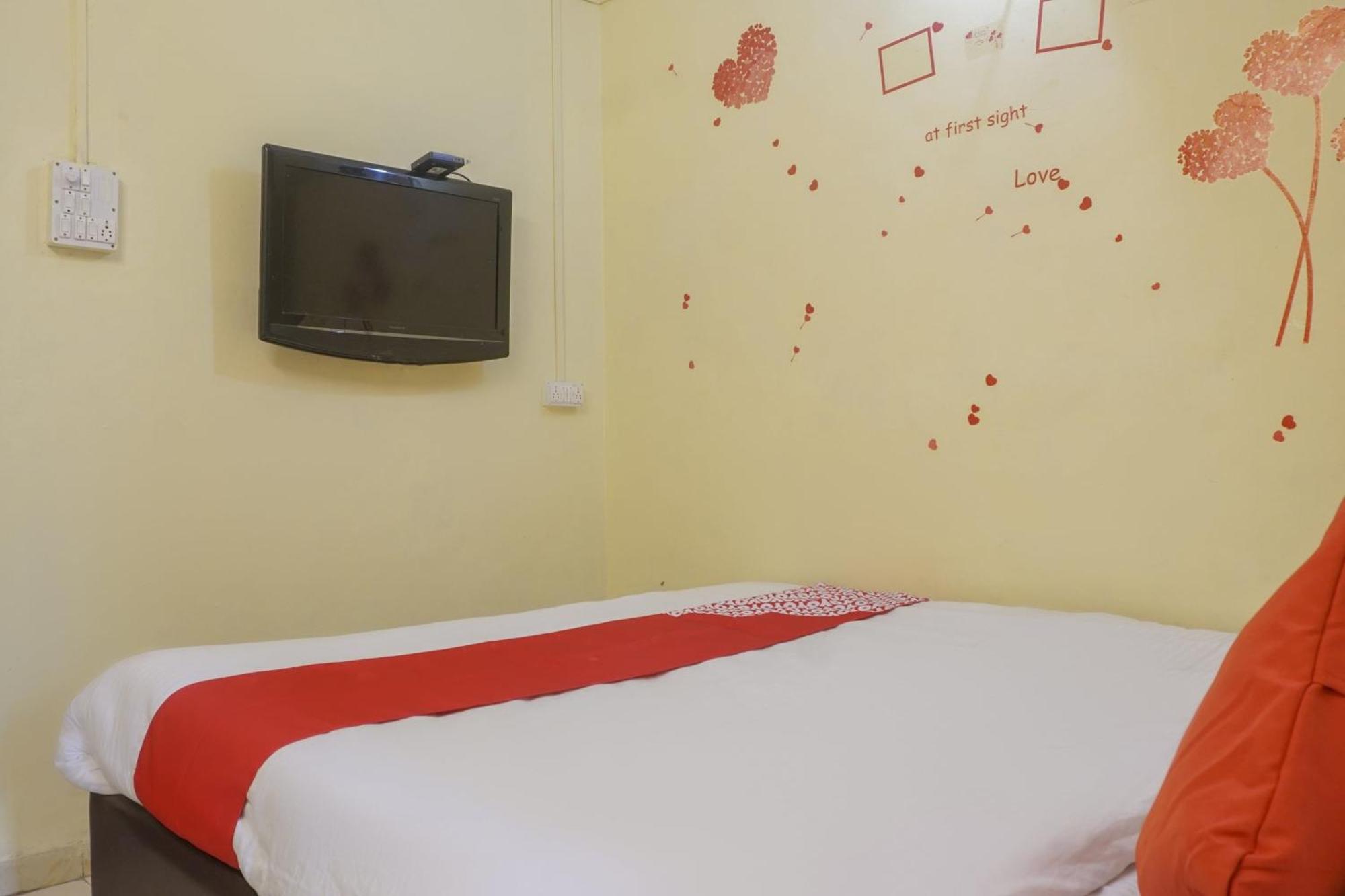 Hotel O R K Hotel Pimpri-Chinchwad Zewnętrze zdjęcie